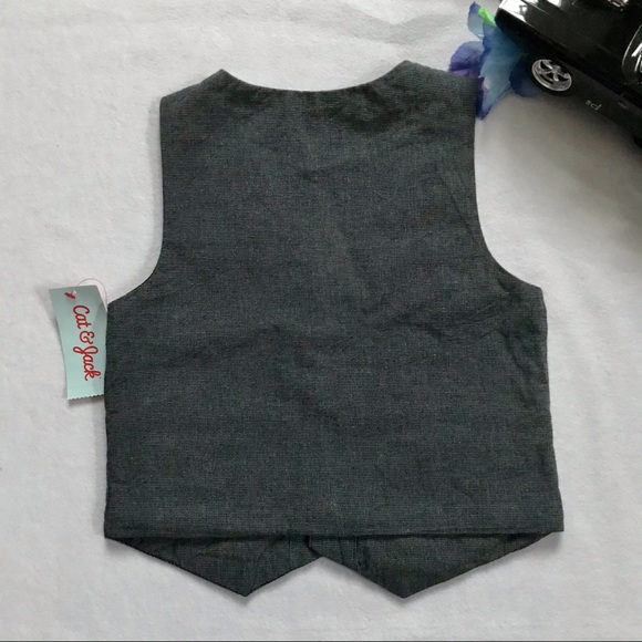 ❌SOLD❌ Cat & Jack NWT Sweater and Vest Bundle Boys 5T - Picture 9 of 11